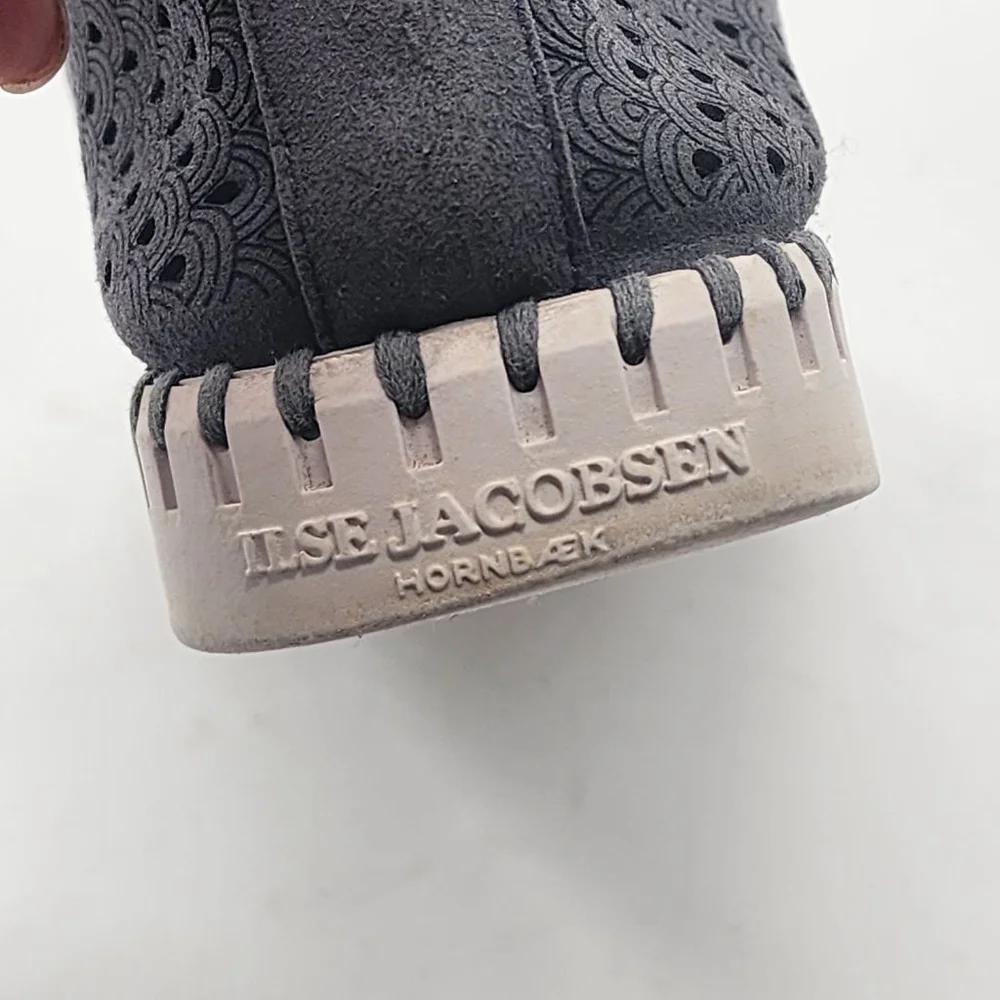 Women's Ilse Jacobsen Tulip Gray Perforated Slip-On‎ Flats Size 41 10